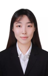 朴志鸿 （2025届博士）
去向：东华大学 青年研究员