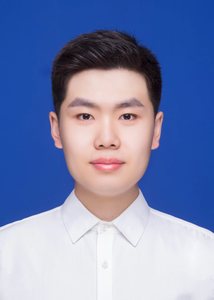 张轶铭